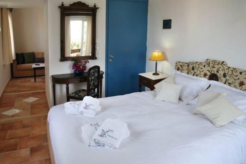 Villa Martha Spetses Town Bagian luar foto